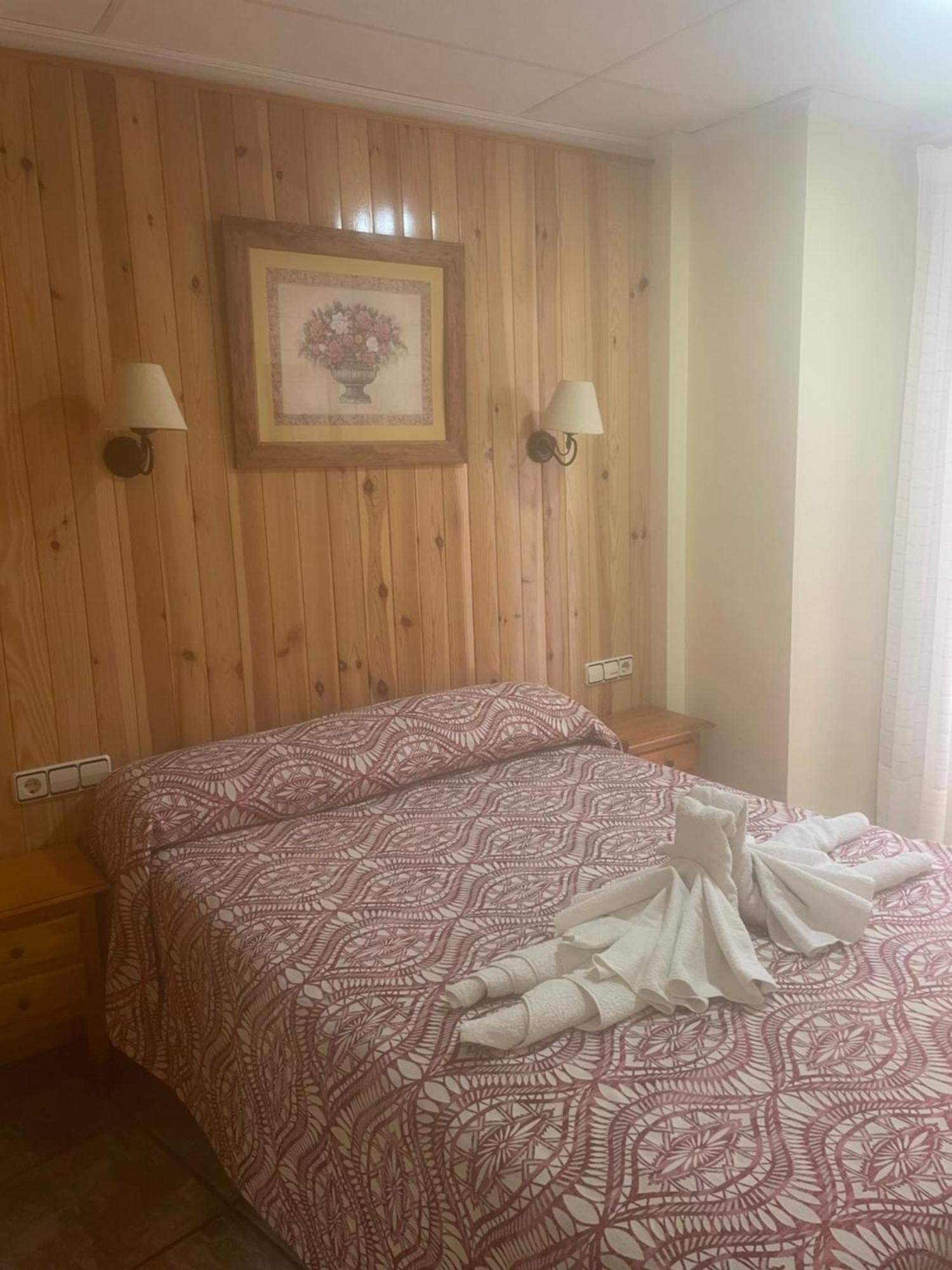 Ostello La Posá Villar del Arzobispo Esterno foto