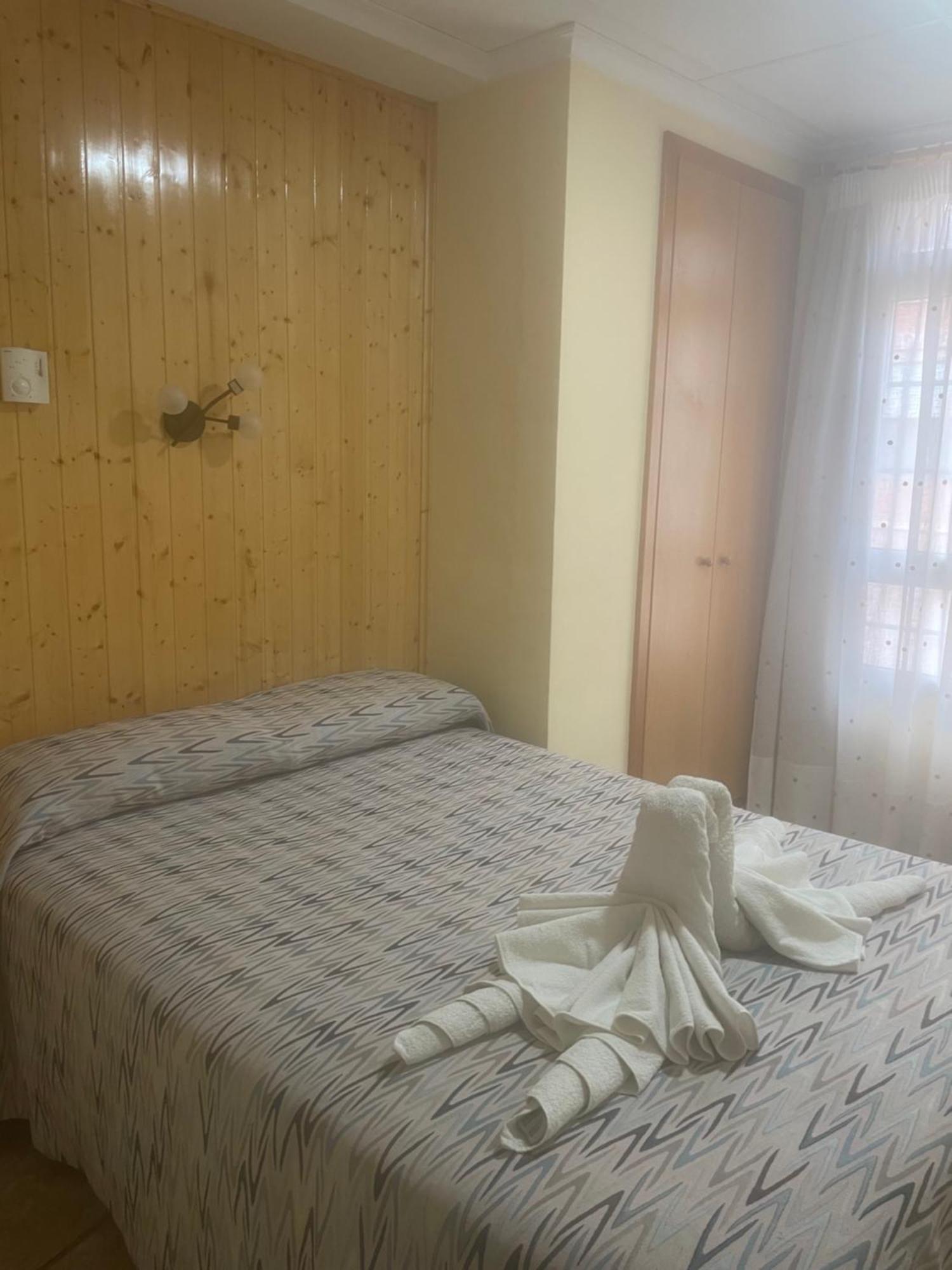 Ostello La Posá Villar del Arzobispo Esterno foto